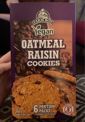 Vegan Oatmeal Raisin Cookies