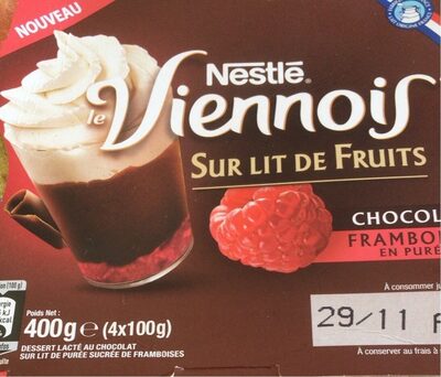 Le Viennois Sur Lit De Fruits Chocolat/framboises En Purée
