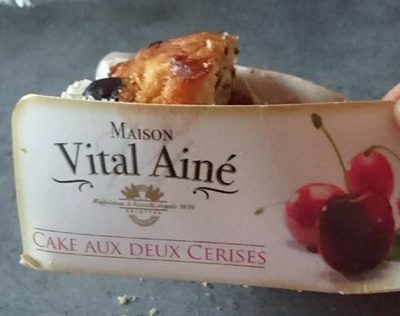Cake Aux Deux Cerises