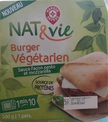 Burger Veggie Sauce Pesto Et Mozzarella