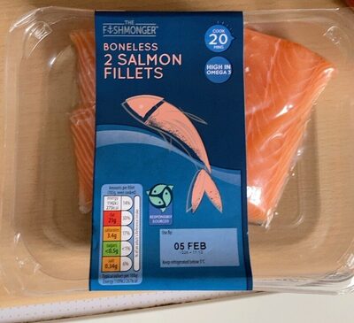 2 Boneless Salmon Fillets